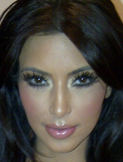 kim kardashian makeup 2011. kim kardashian glamour makeup-